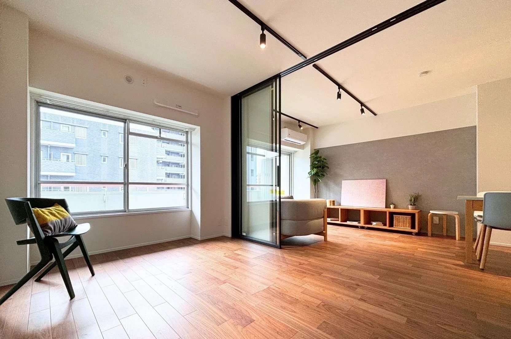 img_title_2／img_caption_2