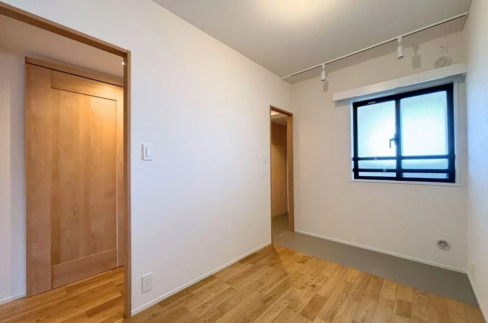 img_title_9／img_caption_9