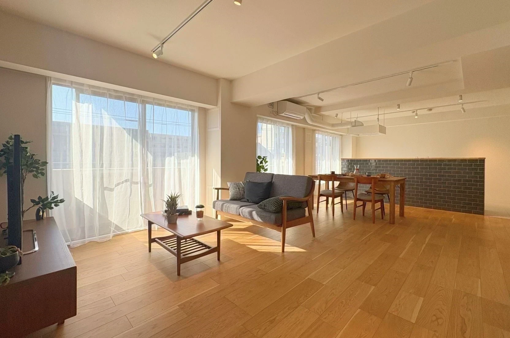 img_title_1／img_caption_1