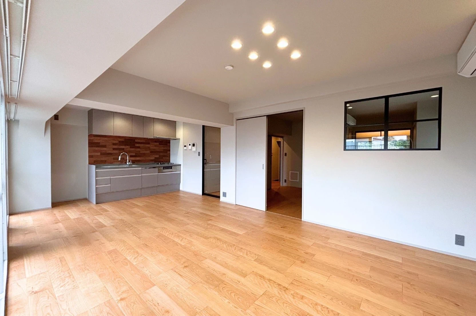 img_title_1／img_caption_1