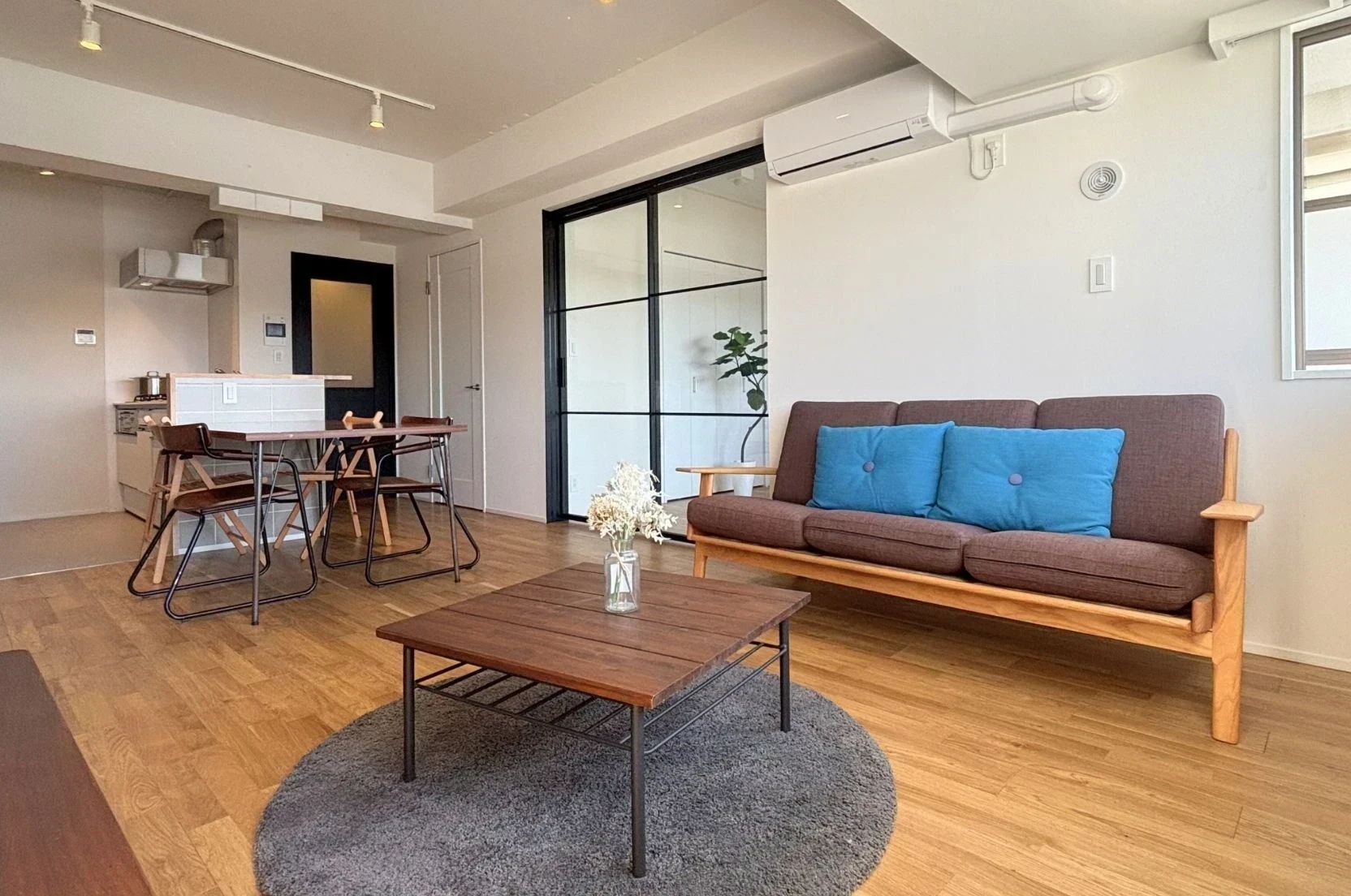 img_title_1／img_caption_1